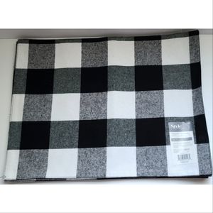 🆕️NEW 4pc Buffalo Plaid Reversible Placemats